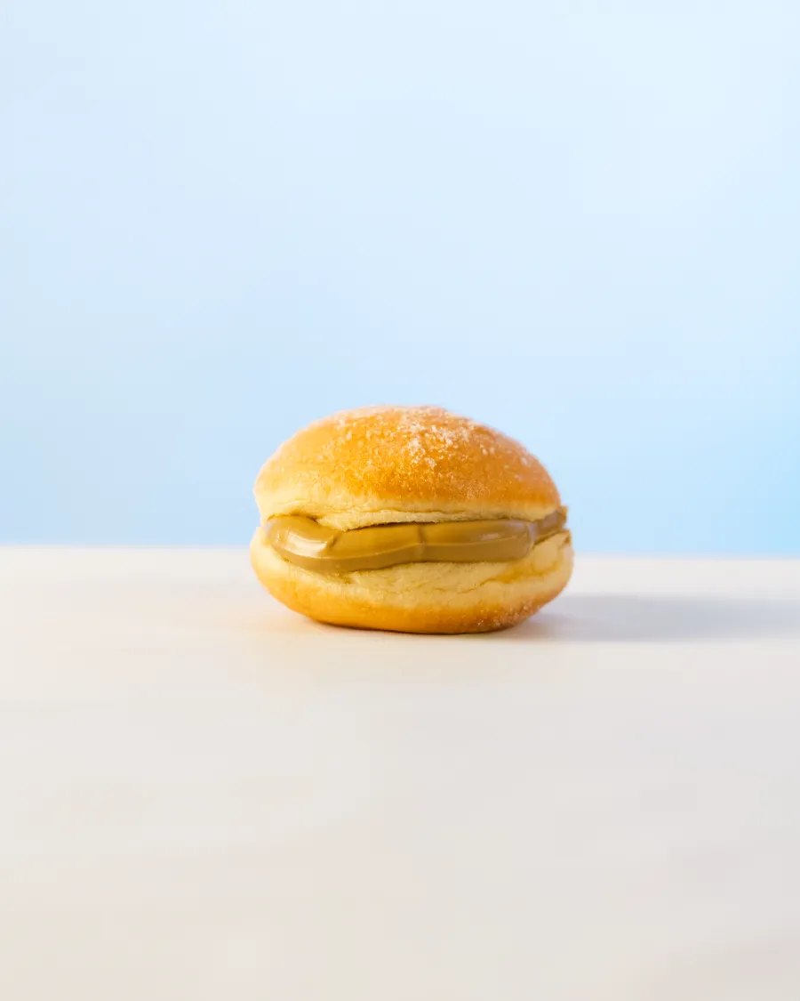 bola de berlim com pistacio